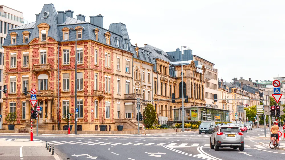 final image of the historic bank on Royal Boulevard