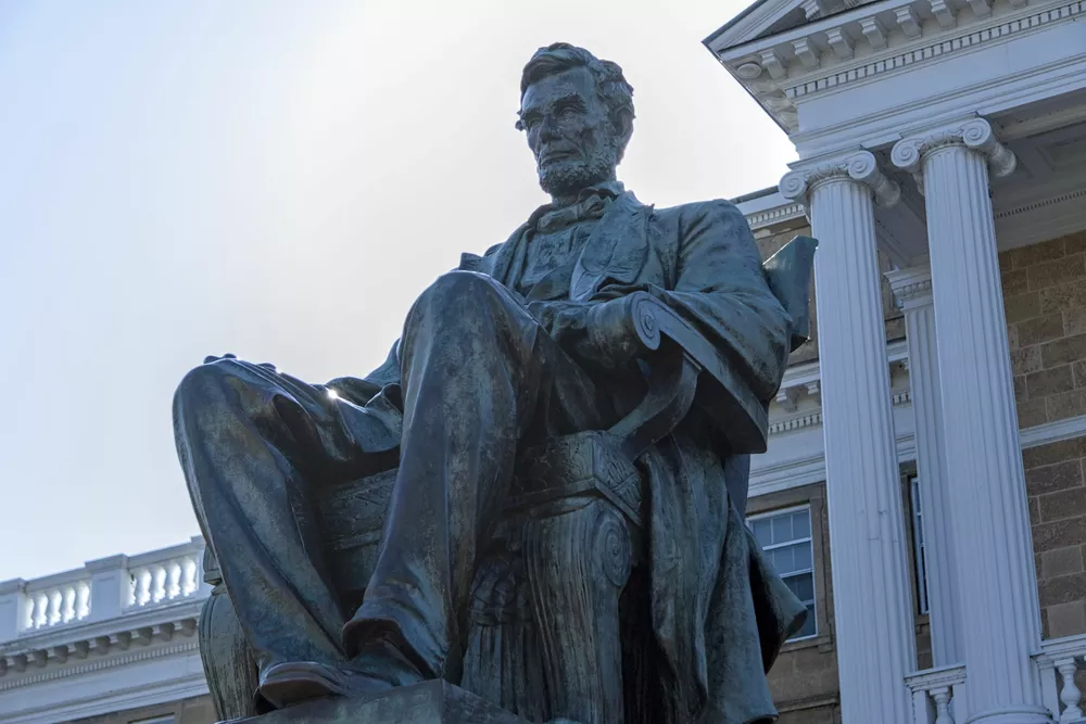 original version of the Abe Lincoln statue